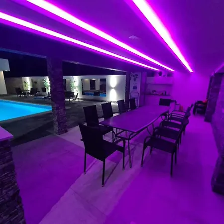 Wiena Hotel
